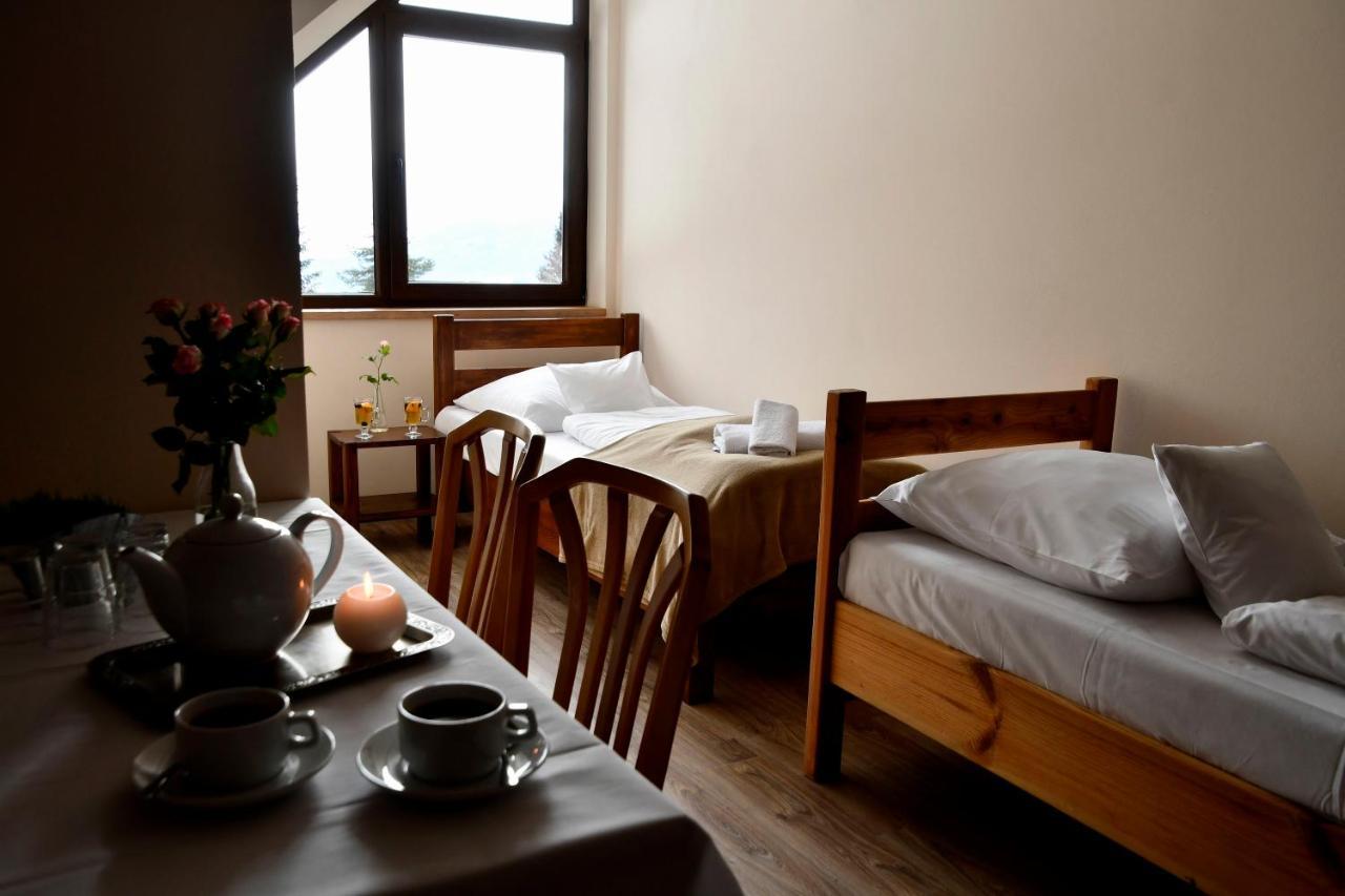 Gosciniec Pod Lubomirem Bed & Breakfast Weglowka  Exterior photo