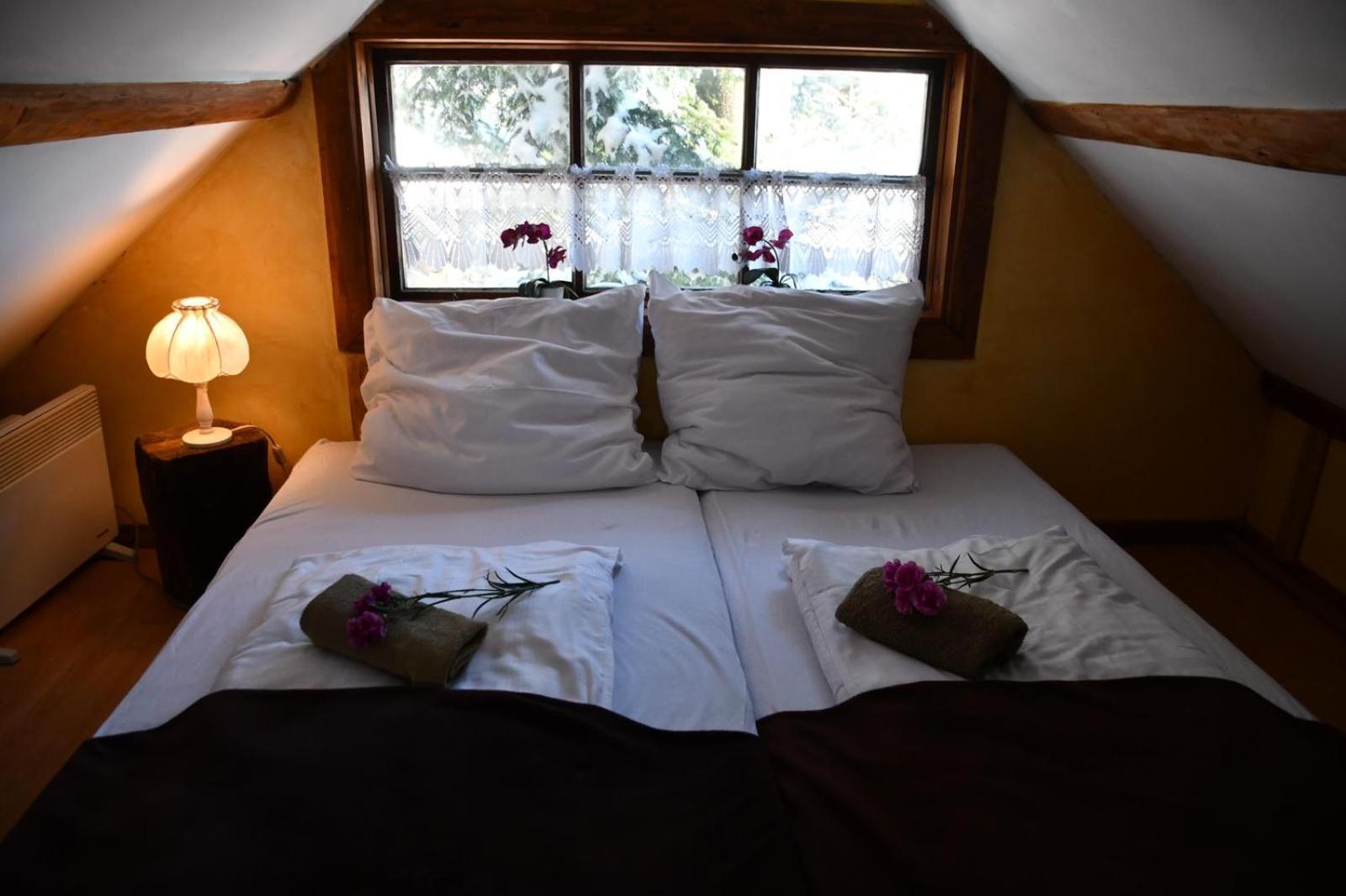 Gosciniec Pod Lubomirem Bed & Breakfast Weglowka  Exterior photo